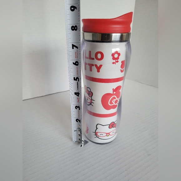 Hello Kitty - Picture 5 of 7